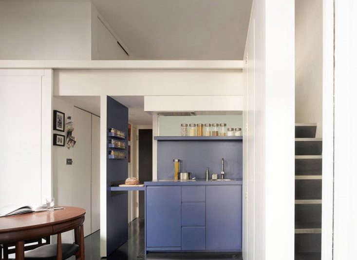 Kitchen Of The Week A Shape Shifting Studio Apartment In London Openstudio Architects London Blue Tiny Modular Kitchen Remodelista