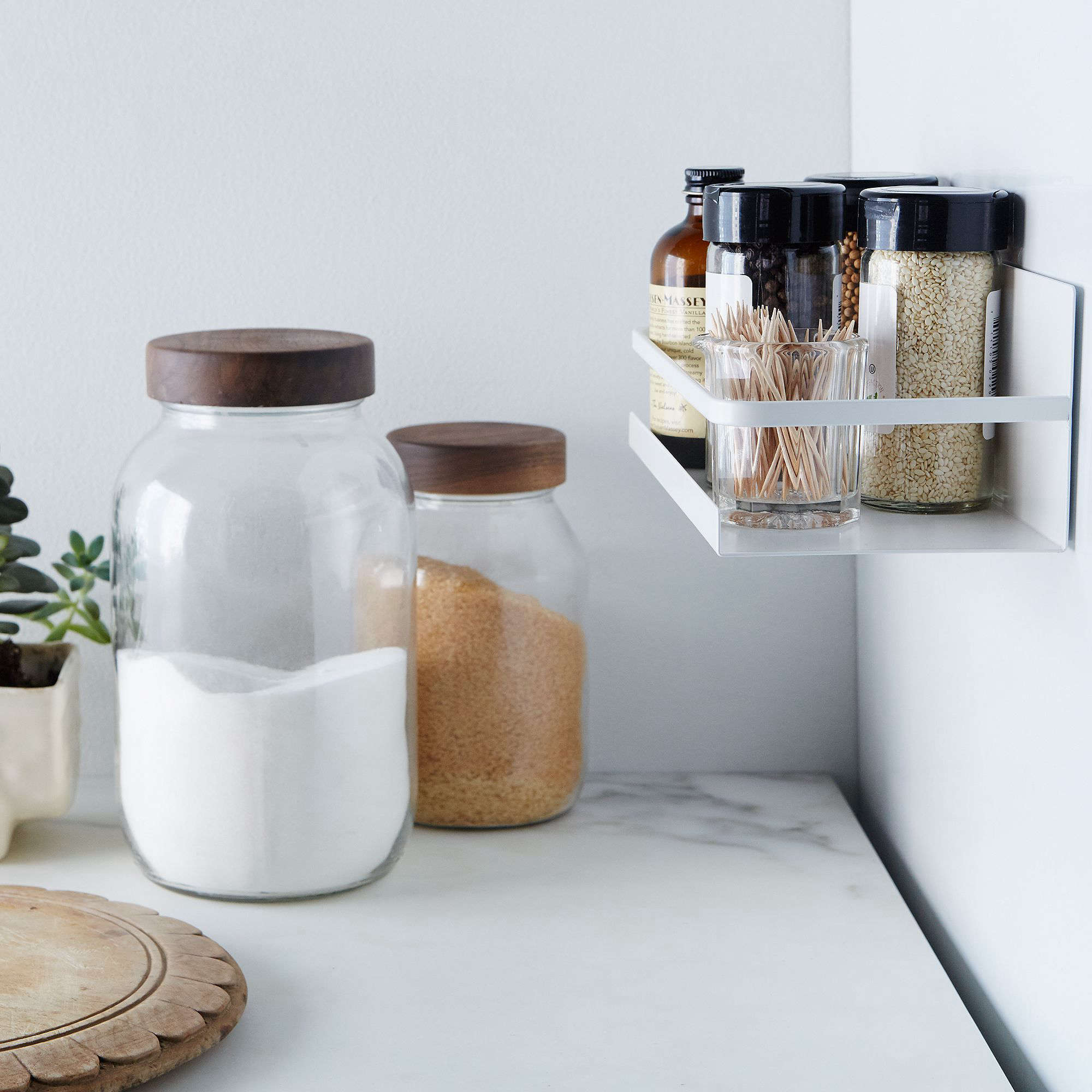 10 Ingenious (and Inexpensive!) Small Storage Products from Japan
