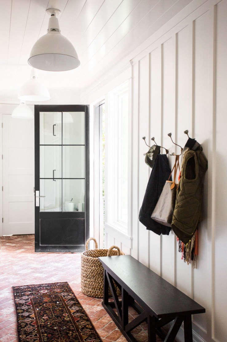 The Modern Farmhouse Mudroom Of Your Dreams By Studio Mcgee Studio Mcgee Mudroom Coat Hooks